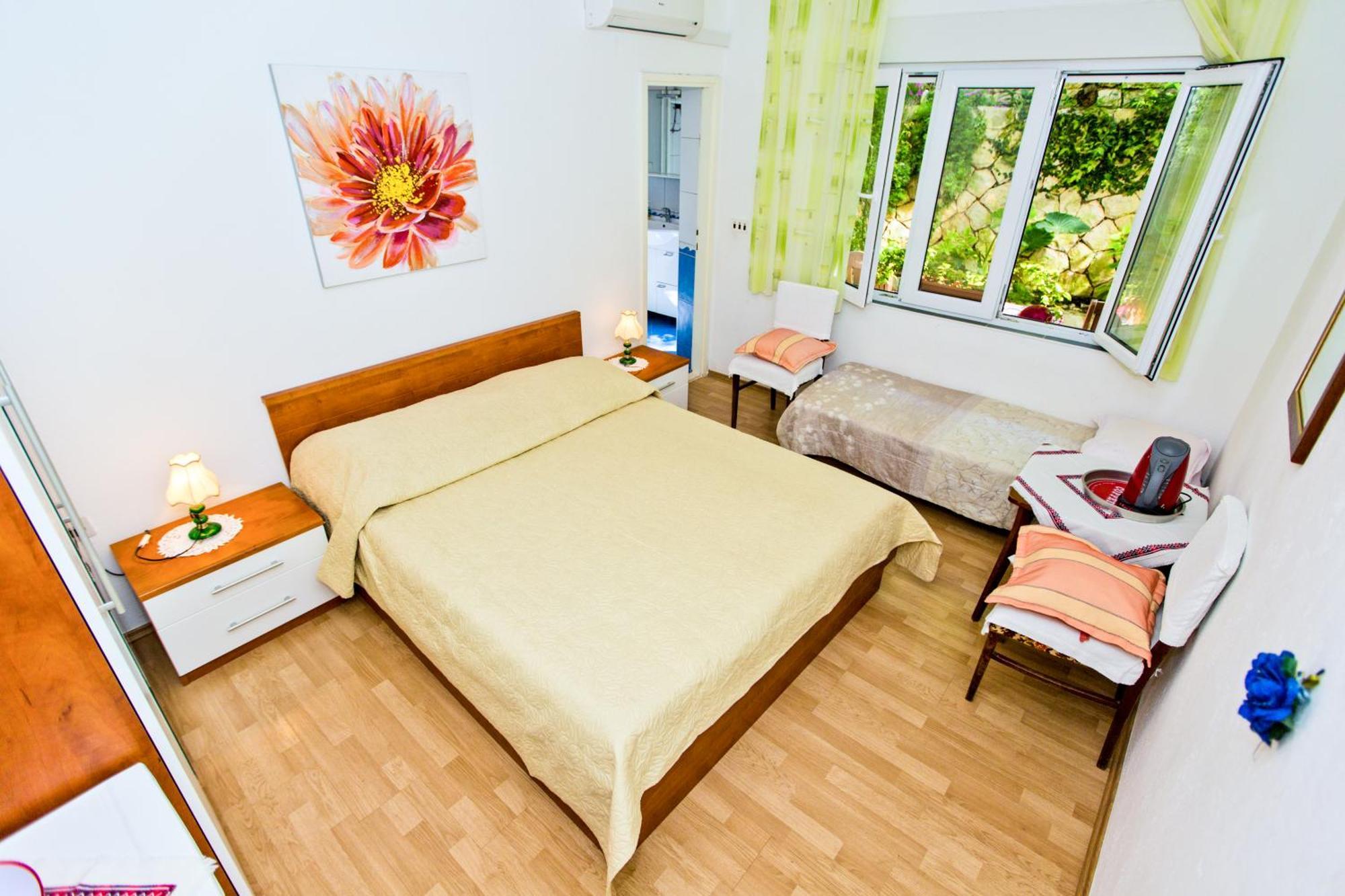 Rooms Barbaric Hvar Town Esterno foto