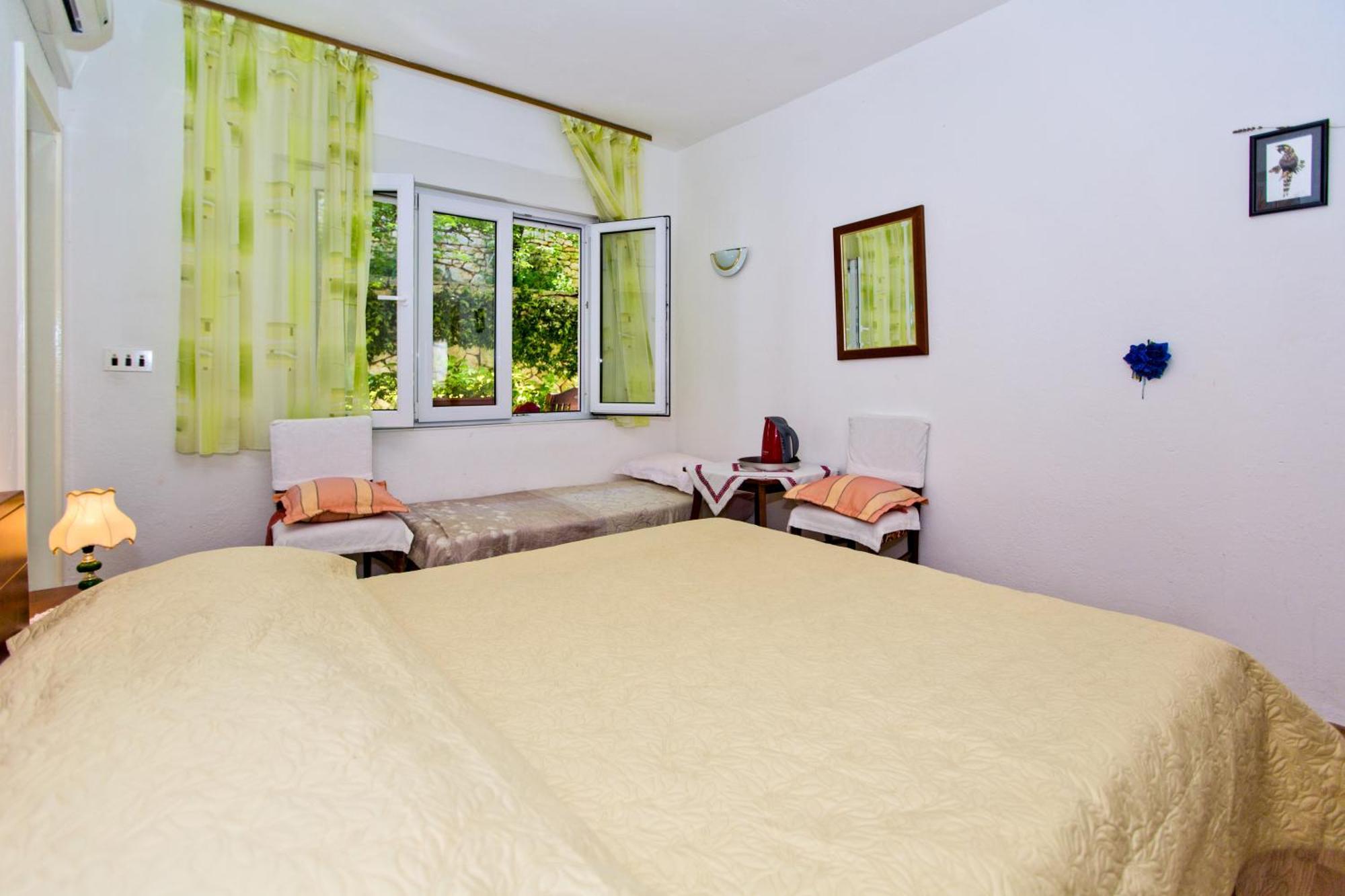 Rooms Barbaric Hvar Town Esterno foto