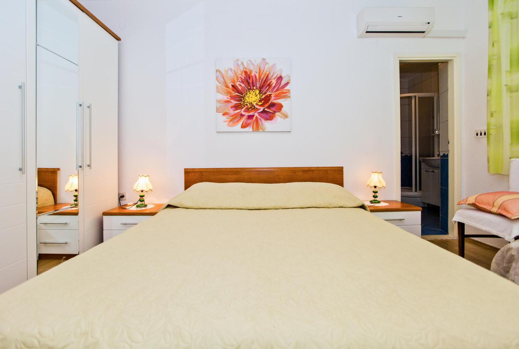 Rooms Barbaric Hvar Town Esterno foto